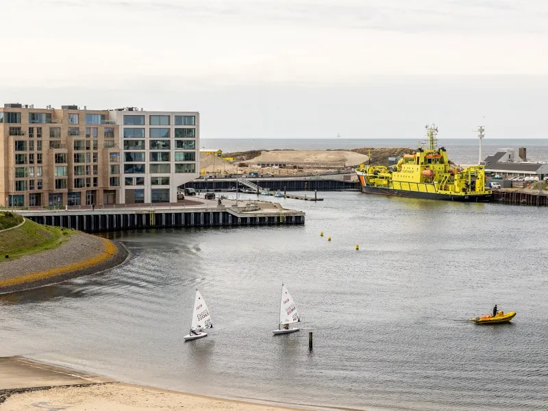 Harbour 32