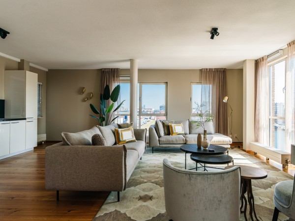 Harbour 12