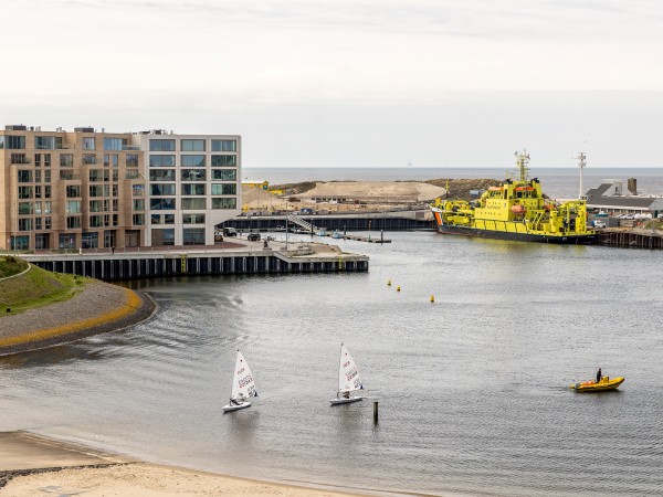 Harbour 32